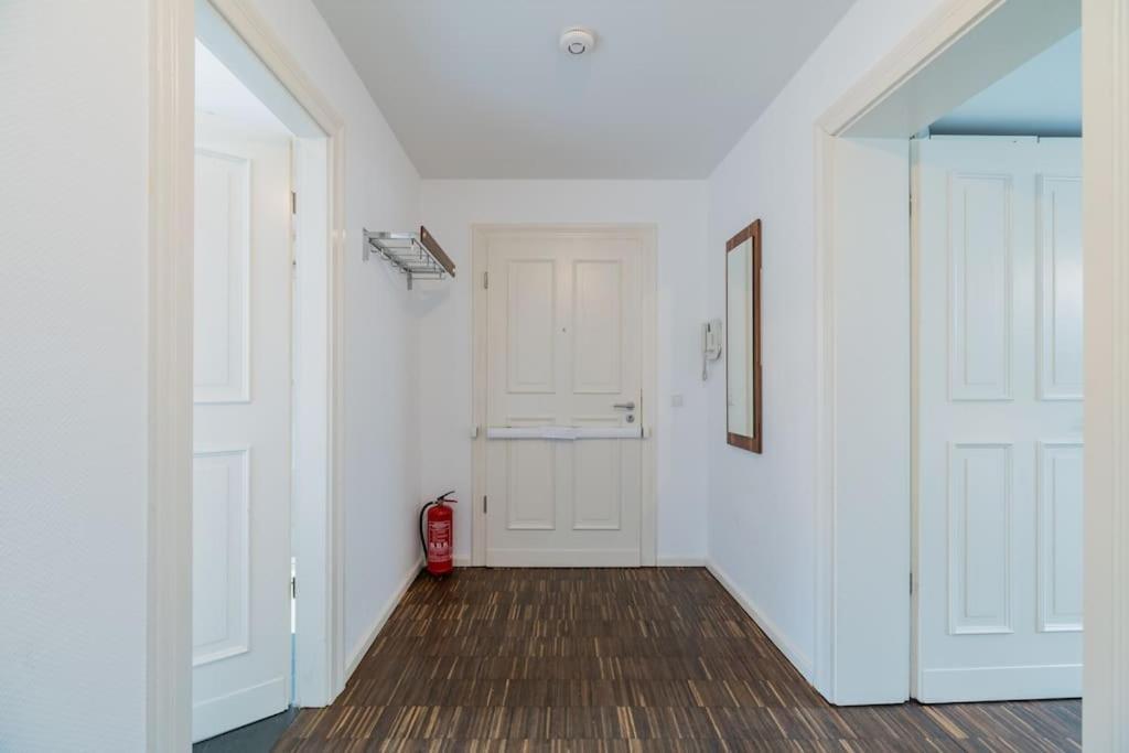 Ruhige Dachwohnung Mit Terrasse Mitte - Spacious Modern Rooftop Loft In Mitte Berlijn