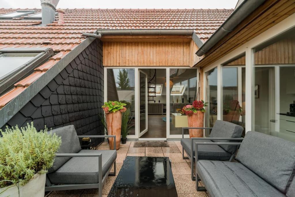 Ruhige Dachwohnung Mit Terrasse Mitte - Spacious Modern Rooftop Loft In Mitte Berlijn